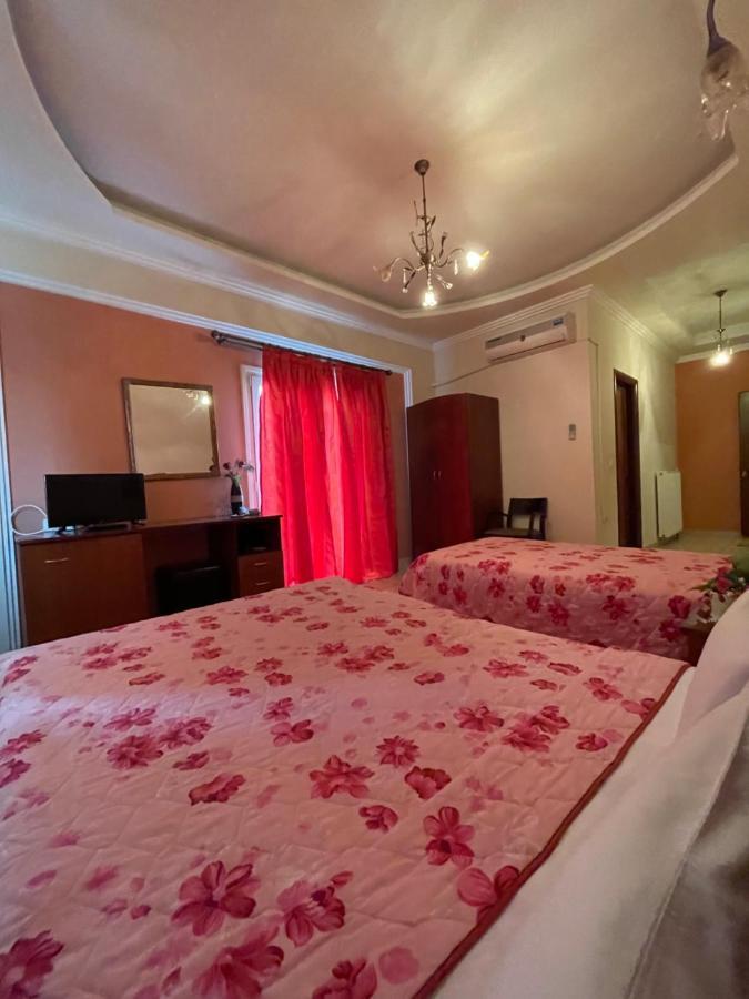 Hotel Melastron Elassona Eksteriør bilde