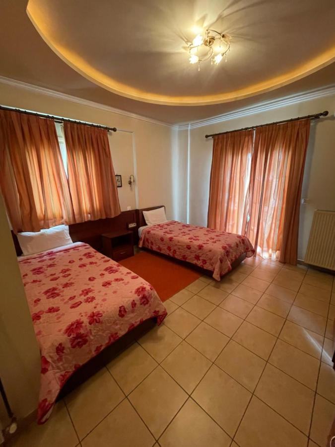 Hotel Melastron Elassona Eksteriør bilde